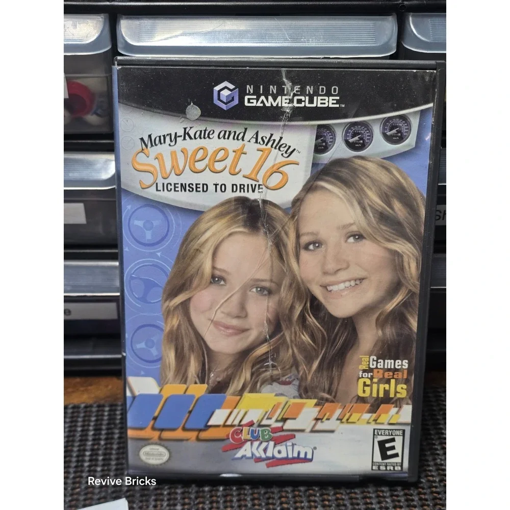 Mary Kate & Ashley Olsen: Sweet 16 (Nintendo GameCube, 2002) CIB Complete Tested